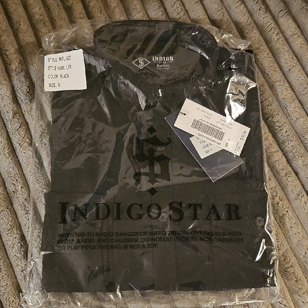 Indigo Star (S) Men's Black Buttom Down Shirt (NWT)